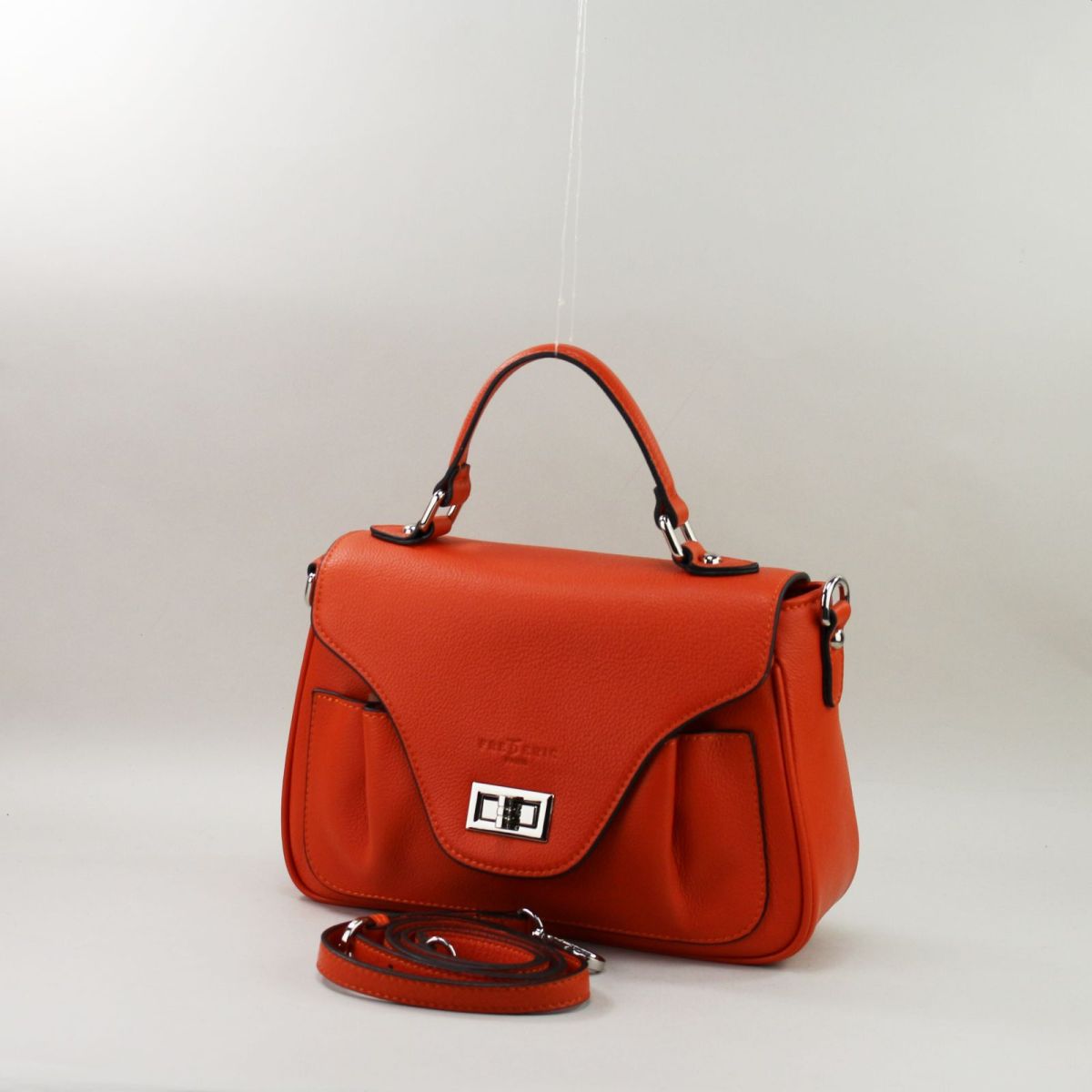 FREDERIC T 583976