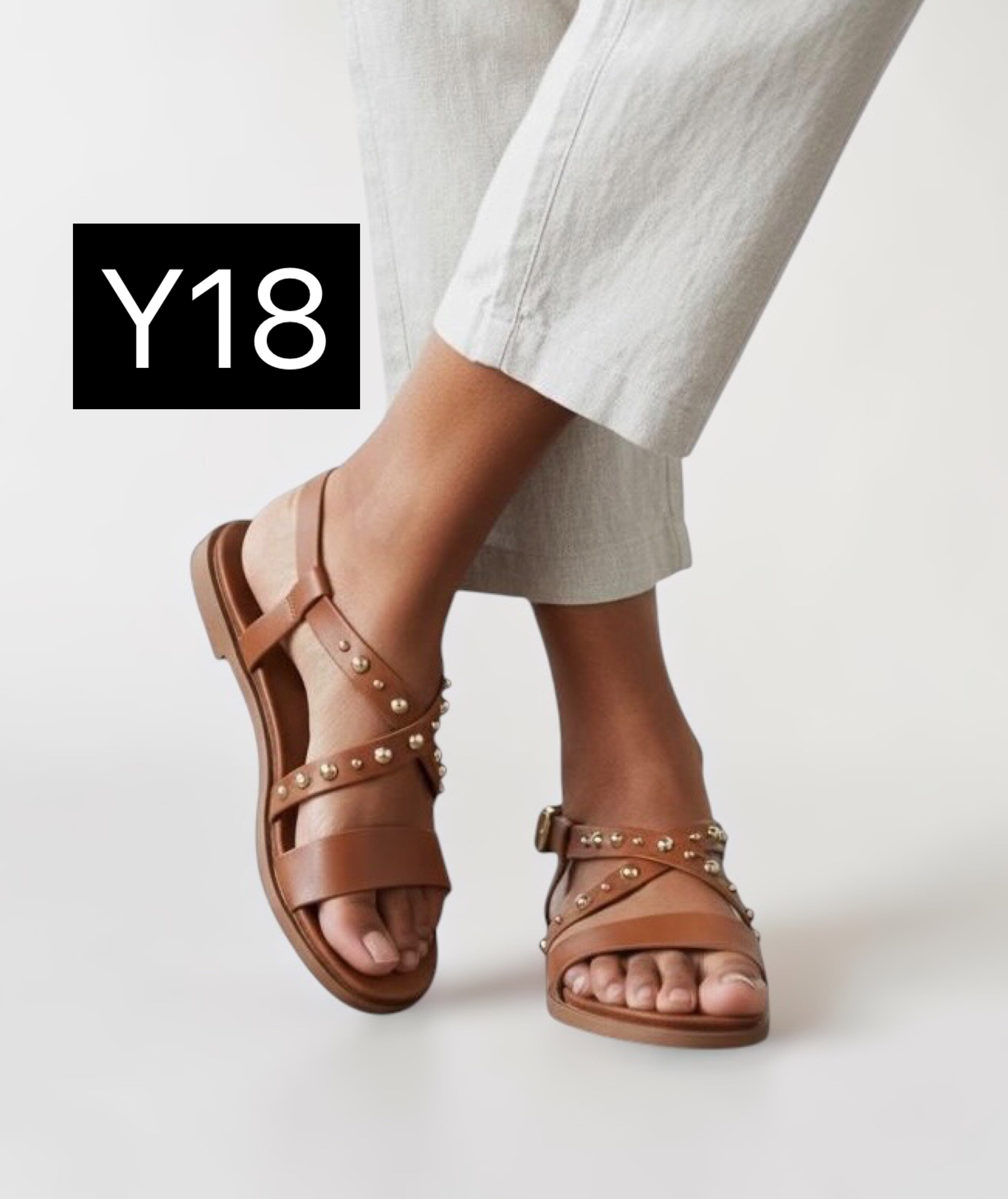 C'M 8222 (Y18 )